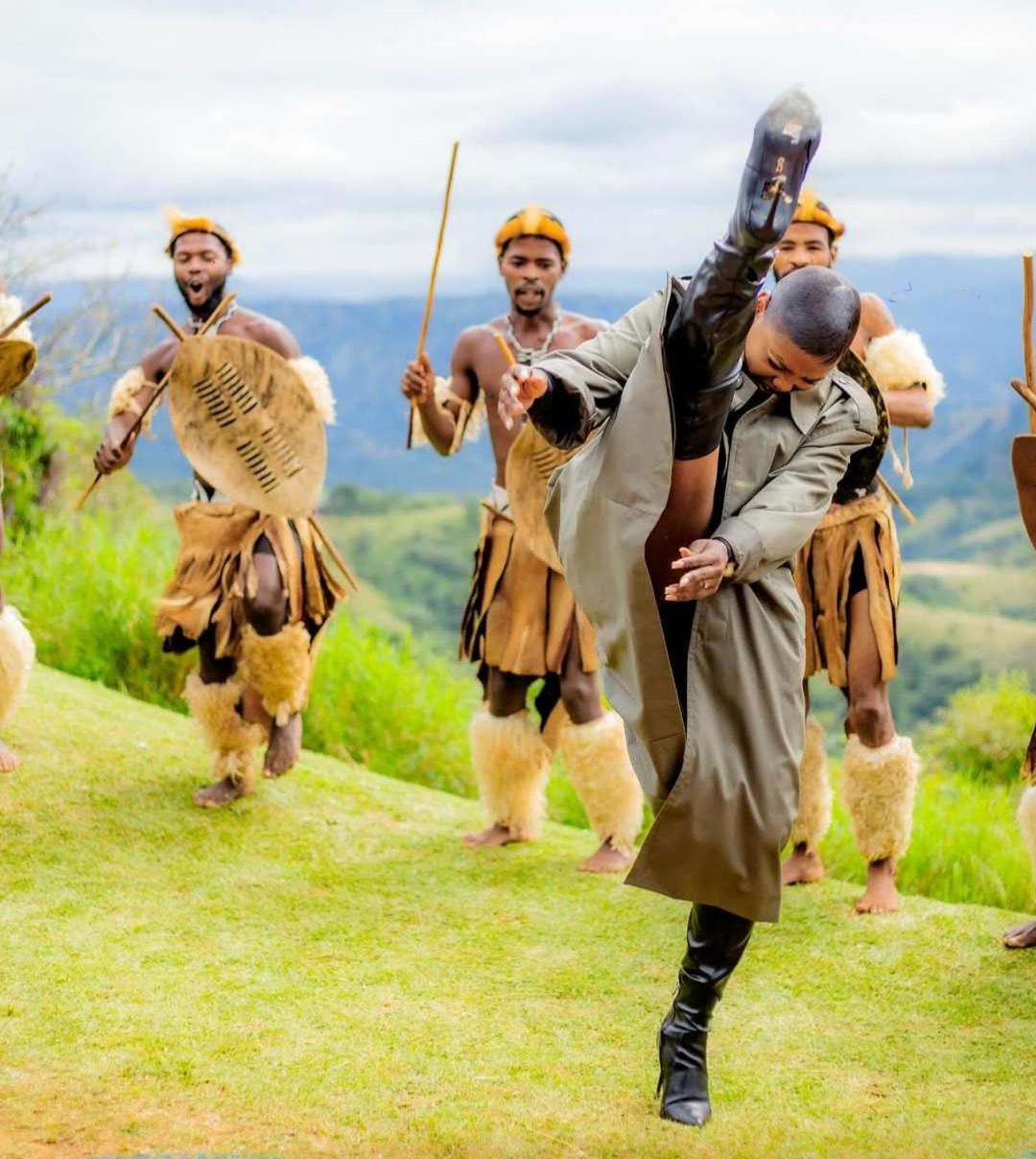 فيلا Phezulu Safari Park Botha's Hill المظهر الخارجي الصورة